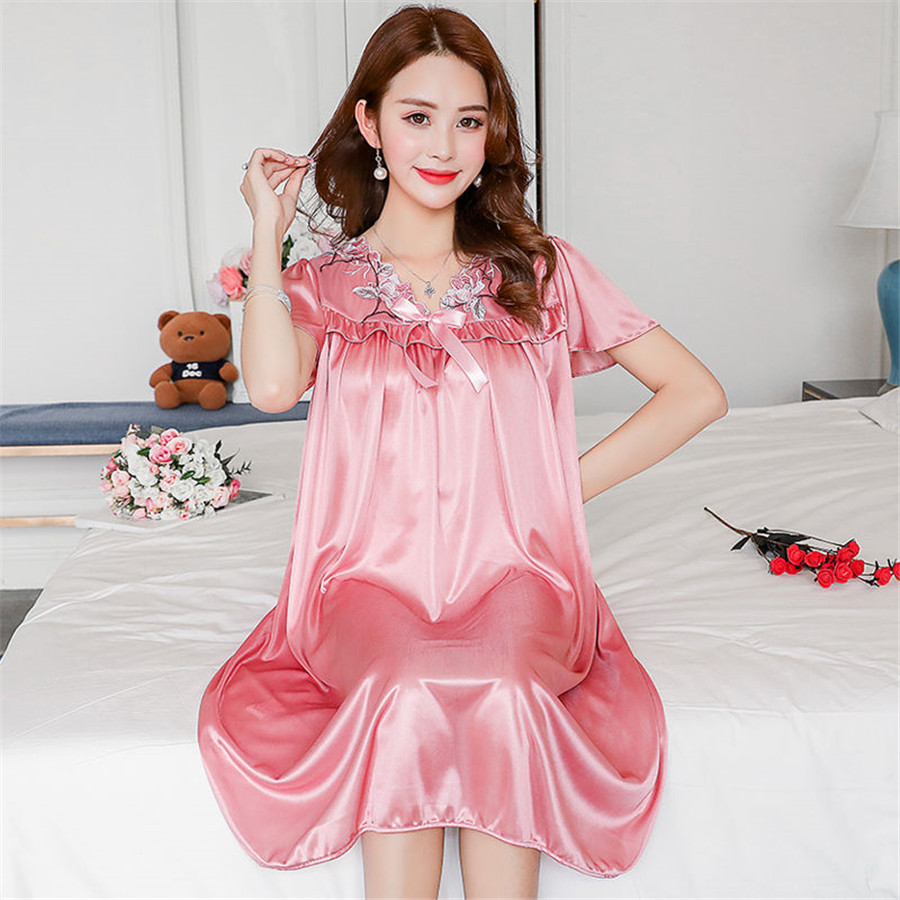 Robe Silk Women - ฤดูร้อนใหม่ผ้าไหมน้ําแข็ง Nightgown หญิงบริการบ้านหลวม PLUS ขนาด Comfort